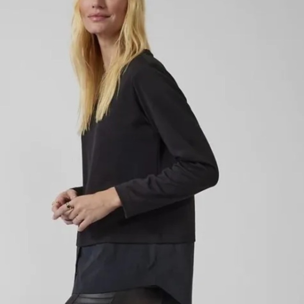 ATHLETA GALLERY TOP in Black
